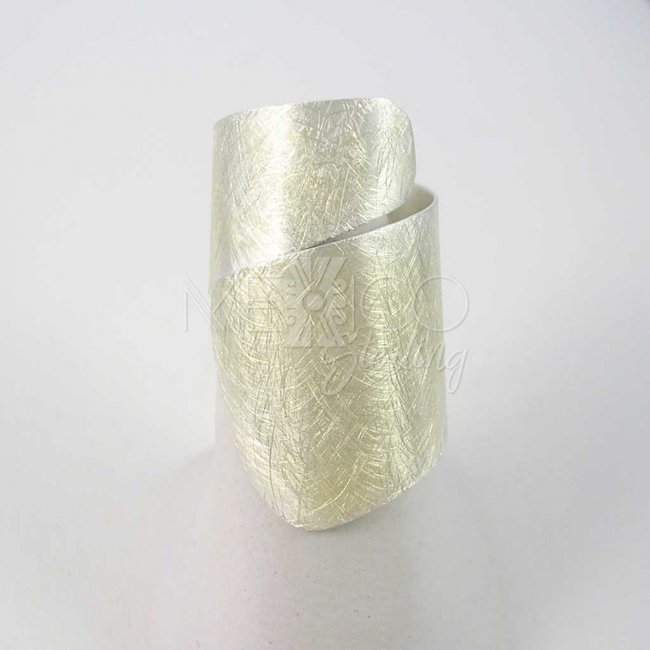 Great Silver Walls Taxco Ring