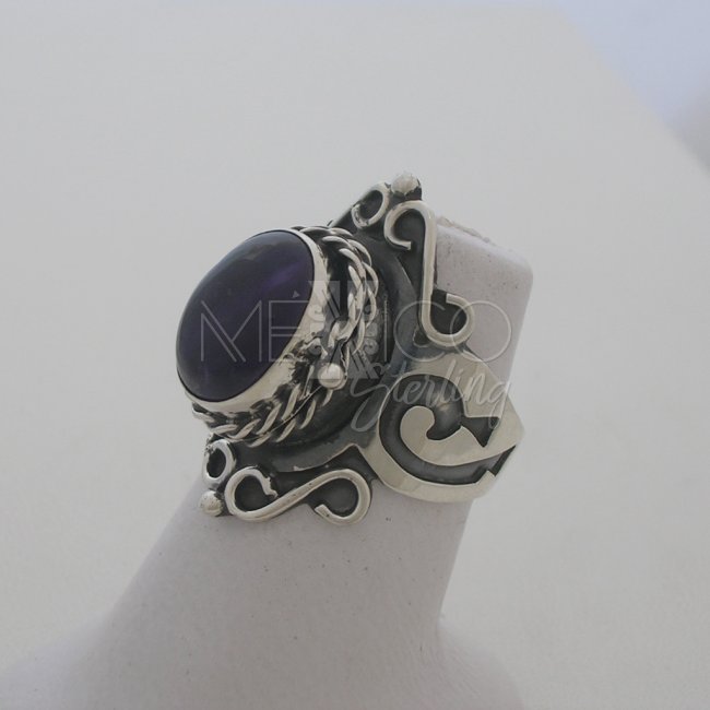 Elegant Silver Poison Ring with Onyx Stone - Click Image to Close