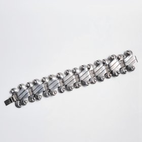 Vintage Mexican Silver Ethnic Borders Bracelet Vintage Mexican Silver Ethnic Borders Bracelet