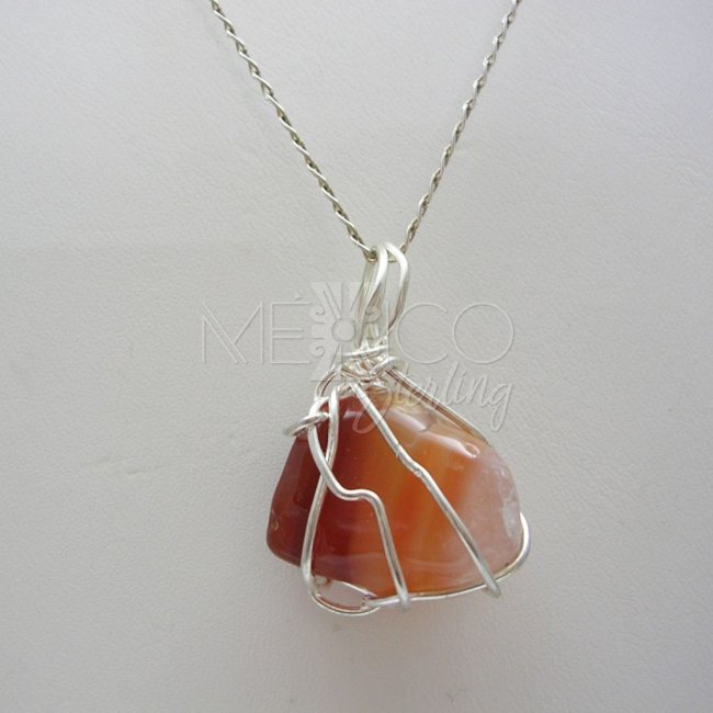 Silver Plated and Agate Gemstone Pendant - Click Image to Close