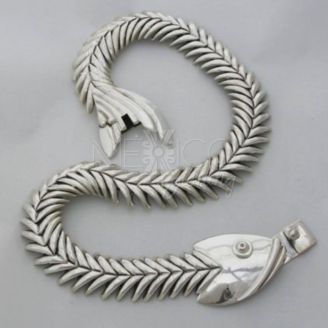 Silver Fish Necklace Old Taxco Reproduction - Click Image to Close
